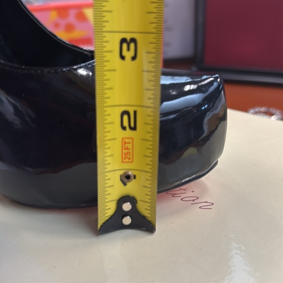 The Highest Heel black patent leather Mary Jane pumps size 9 - Picture 16 of 16